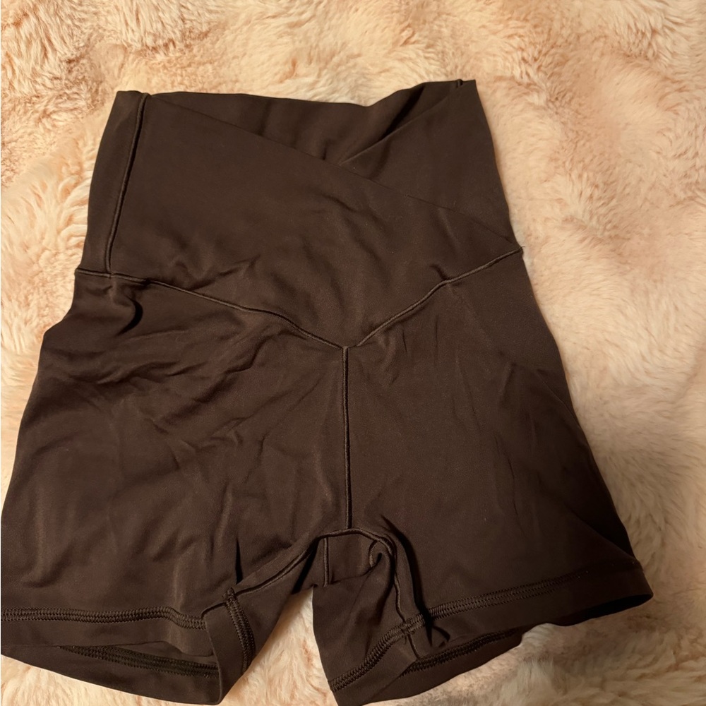 Brown cross aerie biker shorts